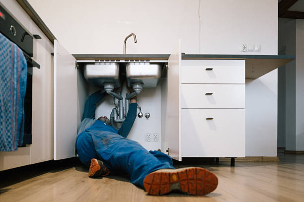 Professional Leak Detection technician working in Audubon, IA